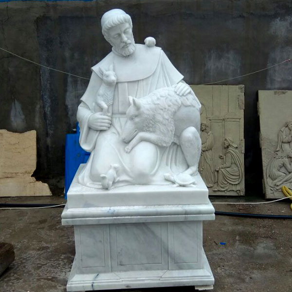 Outdoor catholic saint statues of St Francis for churches