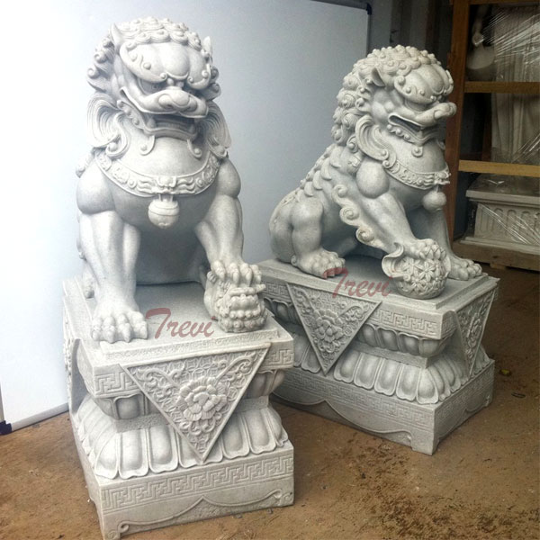 Outdoor decor guaridan fu dogs pair in front of porch sale