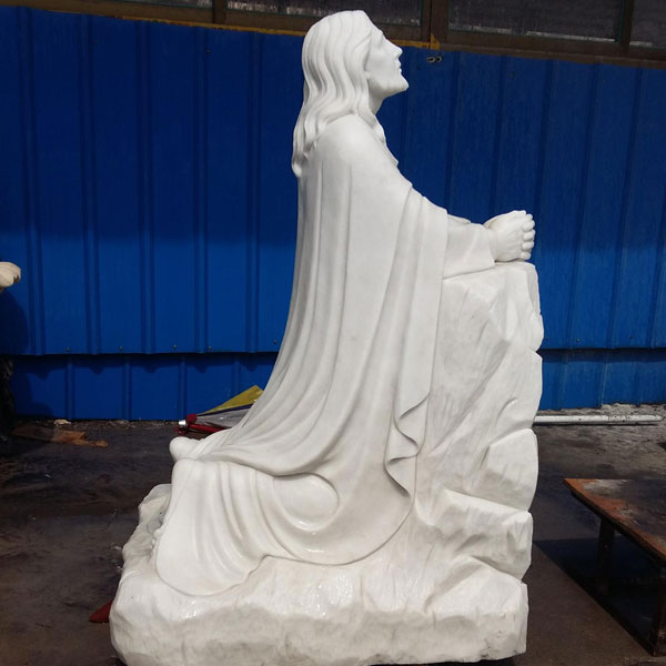 Jesus kneeling in Prayer Sculpture Introduction: