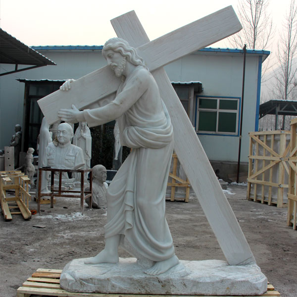 Outdoor religious garden statues of jesus carrying cross statue for sale TCH-11