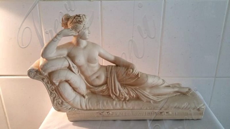nude woman statue-Trevi Sculpture