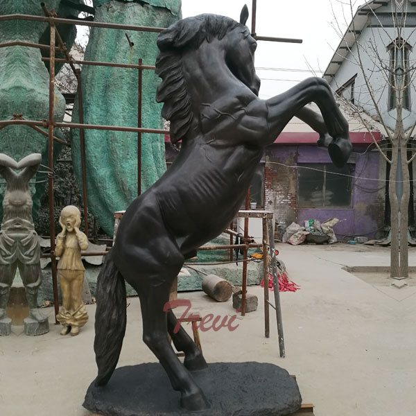 Meaning of Large Horse Garden Statue Bronze Horse Statue Outdoor Horse