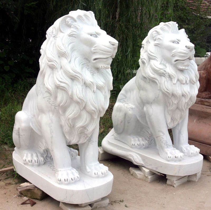 China Marble Hand Carved Lion Statue