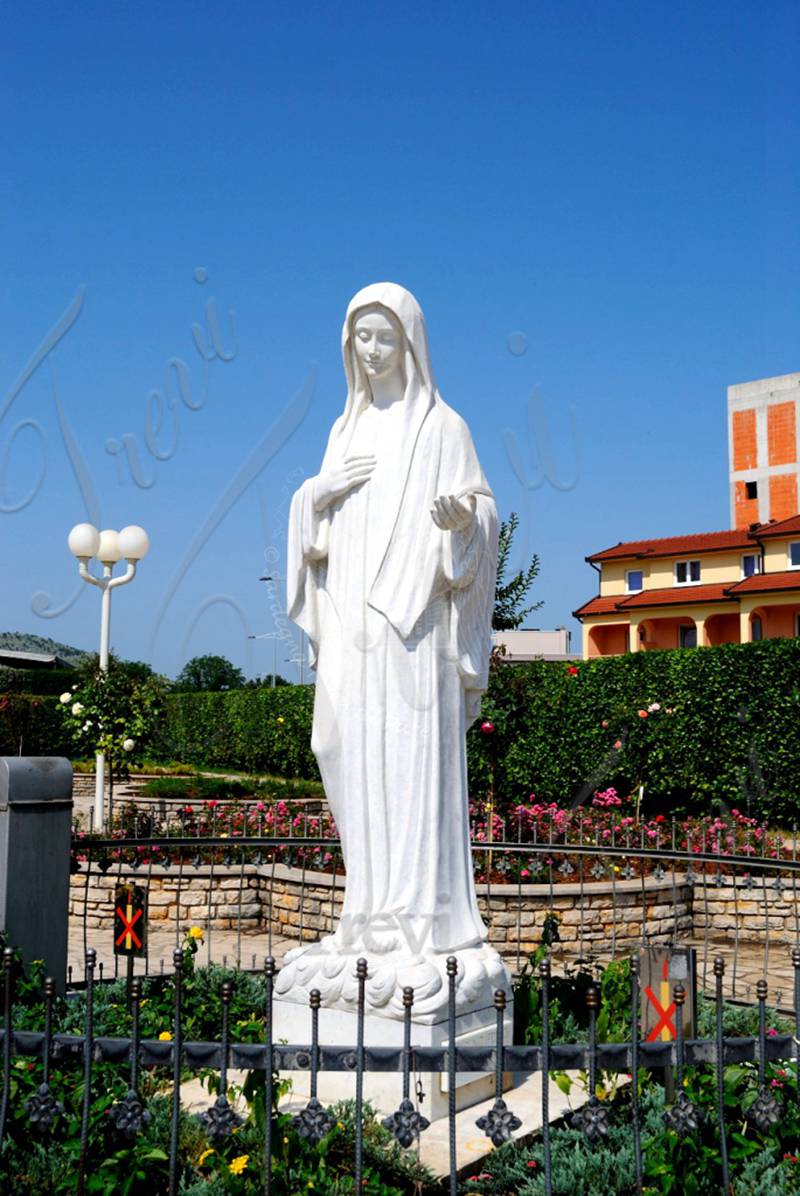 outdoor statues of mary-Trevi Sculpture