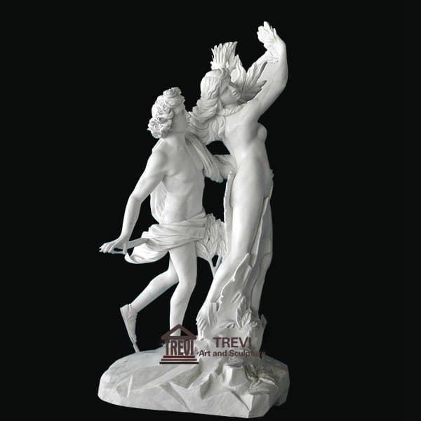 Famous art sculptures of Apollo and Daphne from Bernini