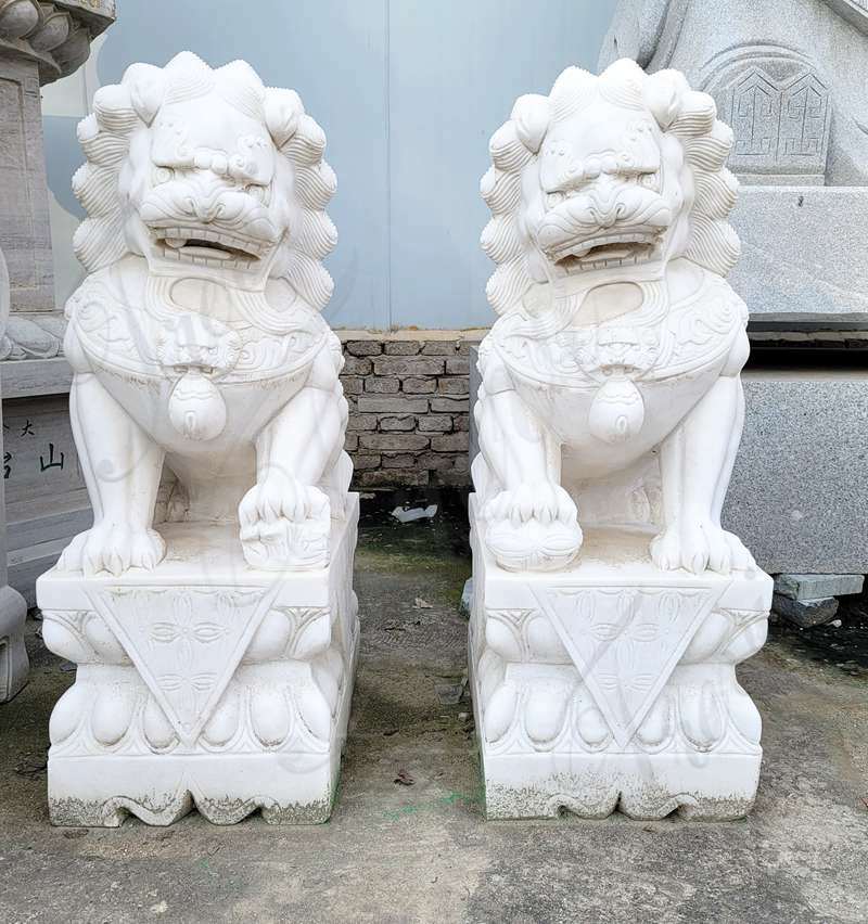 Description of Lion Statues Outdoor