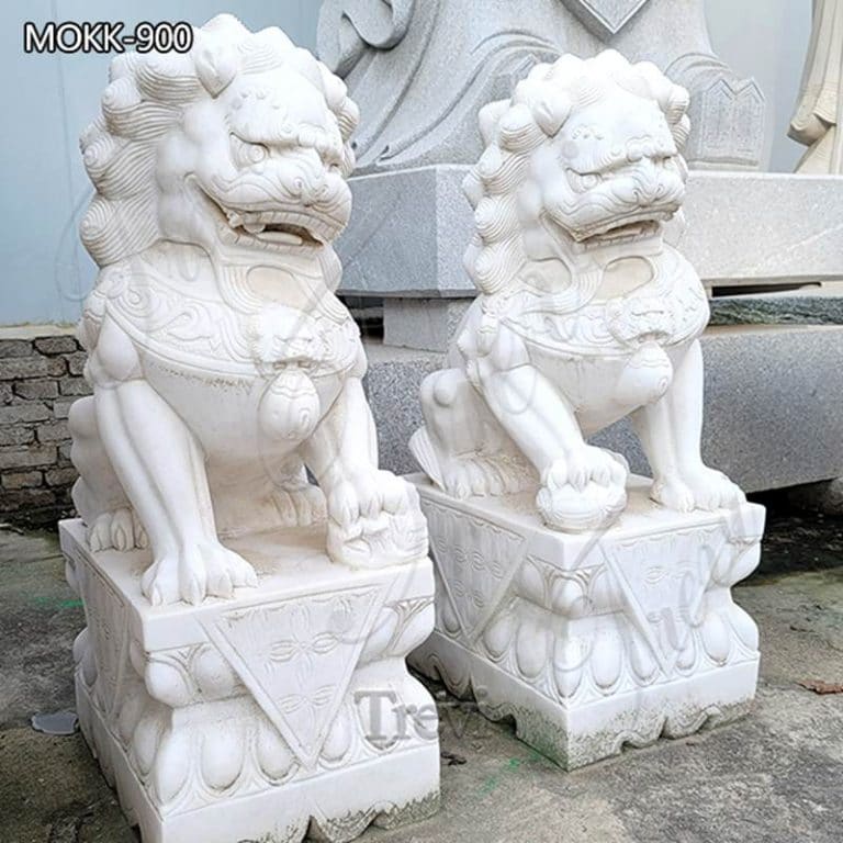 Description of Lion Statues Outdoor