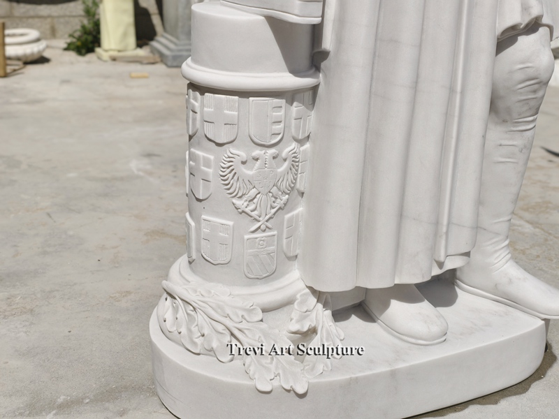 niccolo machiavelli statue details