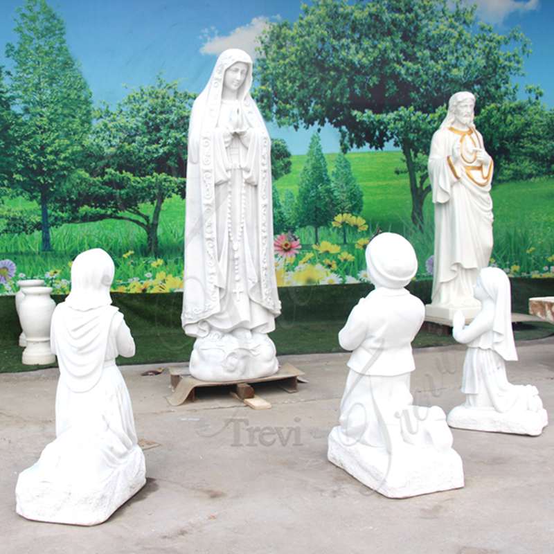 Our Lady of Fatima Statue Details