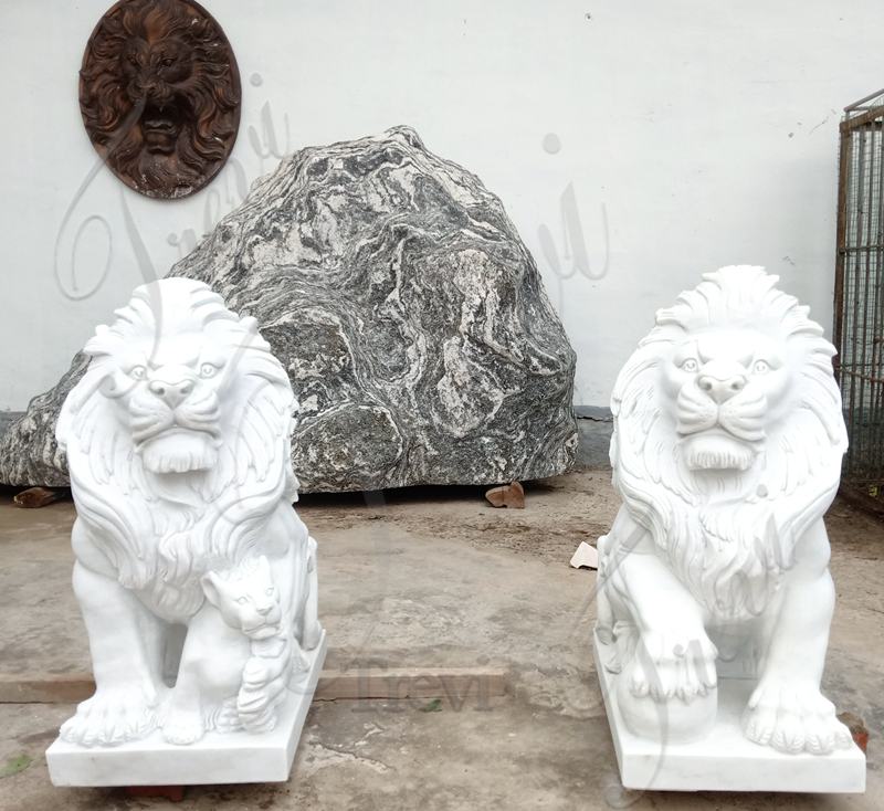 lion statue in front of house-Trevi Sculpture