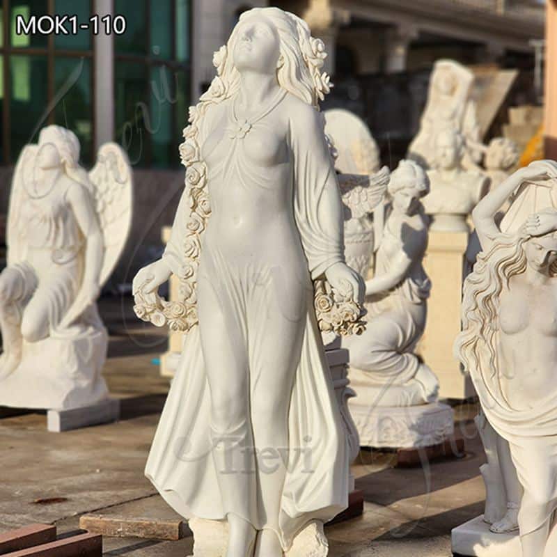 angel statues -Trevi Statue