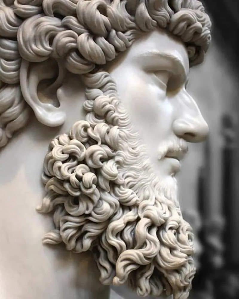 details show for the Lucius Verus statue