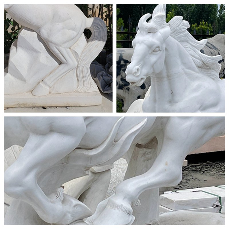 details for the white marble horse-Trevi Statue