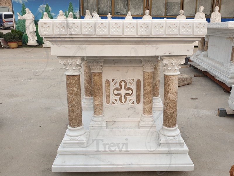 6. marble altar with columns