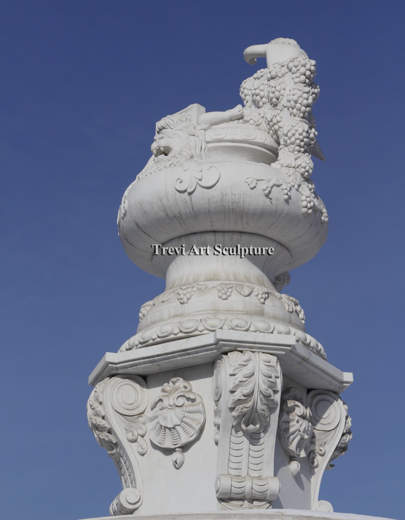 fountain with lion and kid statues details