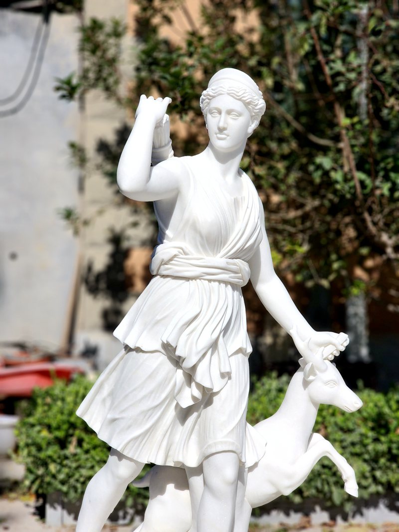 Artemis Diana statue