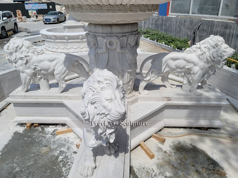 lion statue