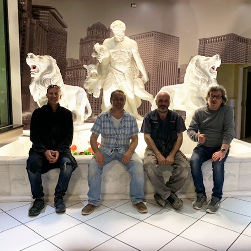 large lion fountain