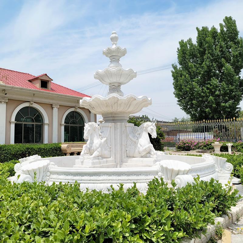 marble horse fountain