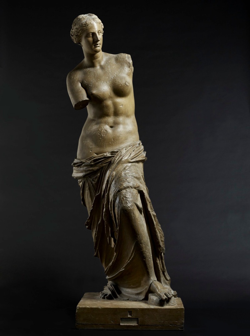 Venus de Milo Statue