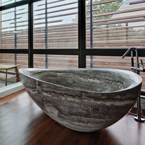 10 Pros & Cons of Buying a Marble Bathtub for Your Bathroom