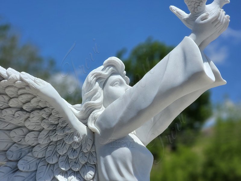 woman angel statue1