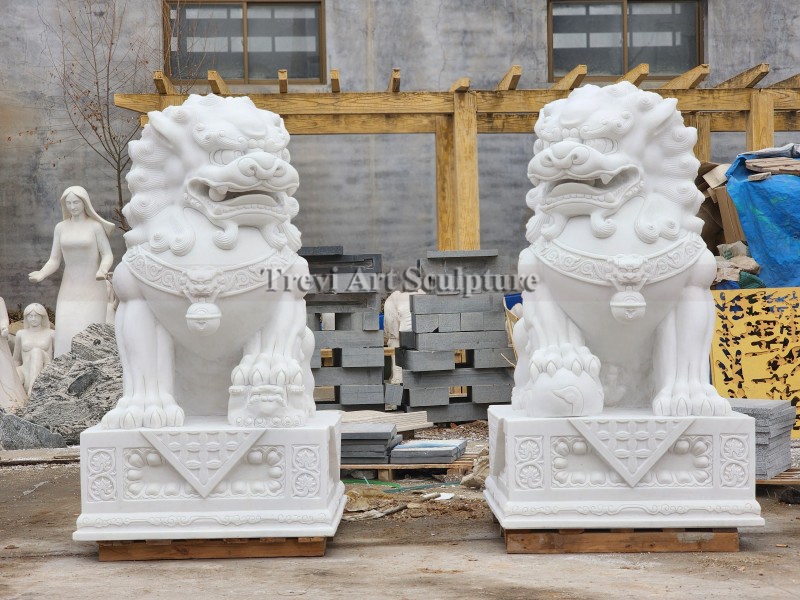foo dog statue