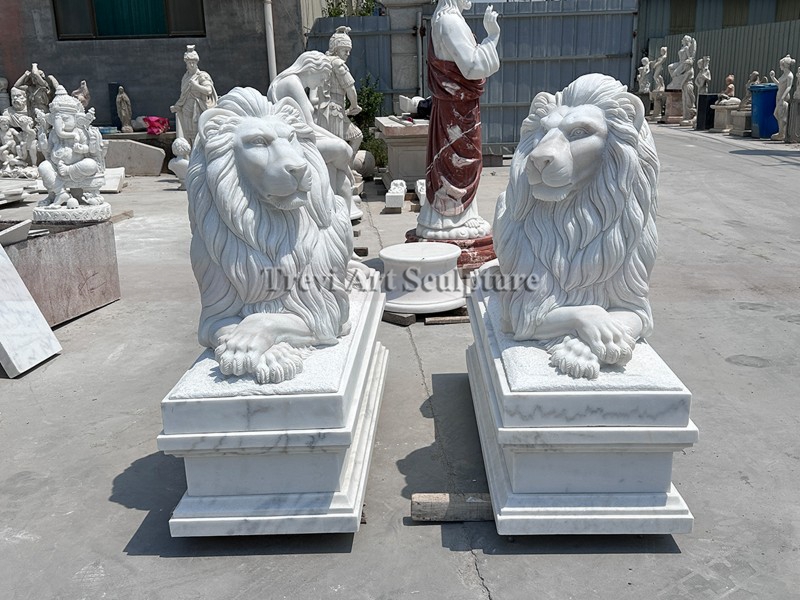 lying lion statue