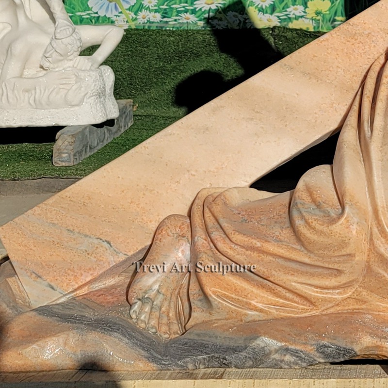 station vii jesus falls the second time sculpture detail