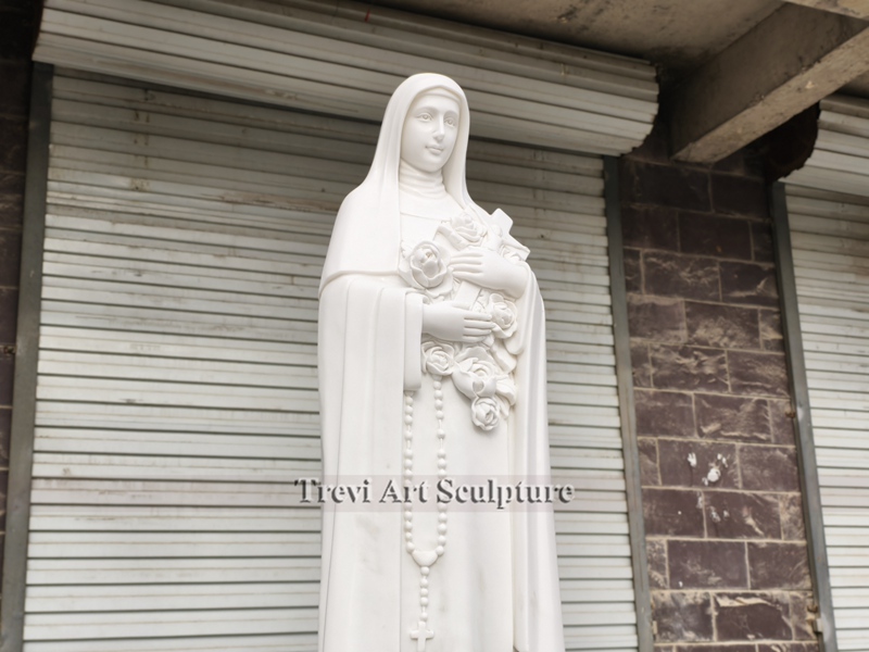 statue of st therese of lisieux