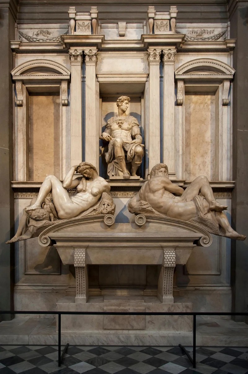 the tomb of giuliano de' medici by michelangelo