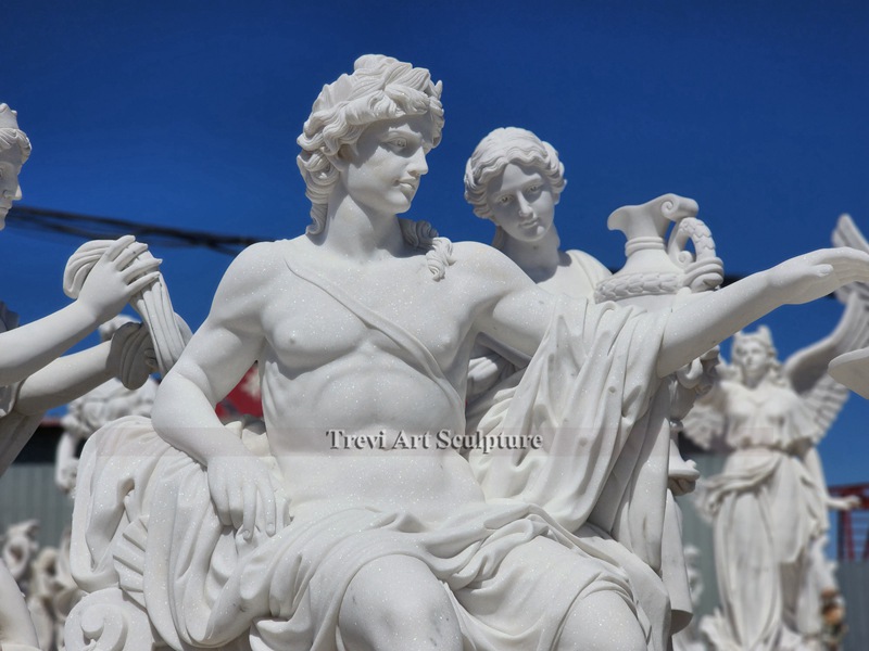 statue of apollo bathing details