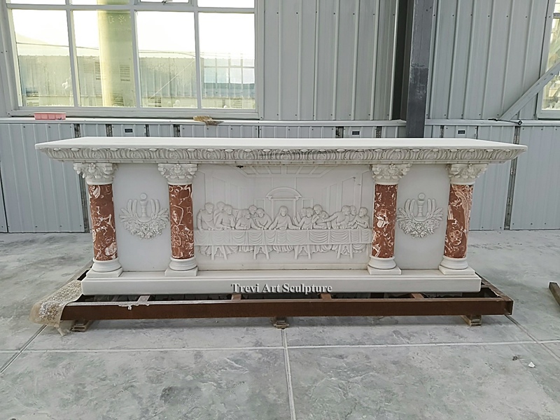 traditional catholic altar