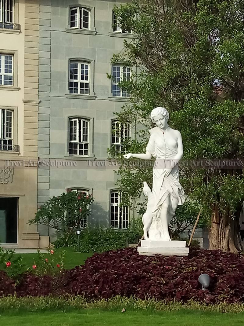 Customer feedback photo of female marble statue