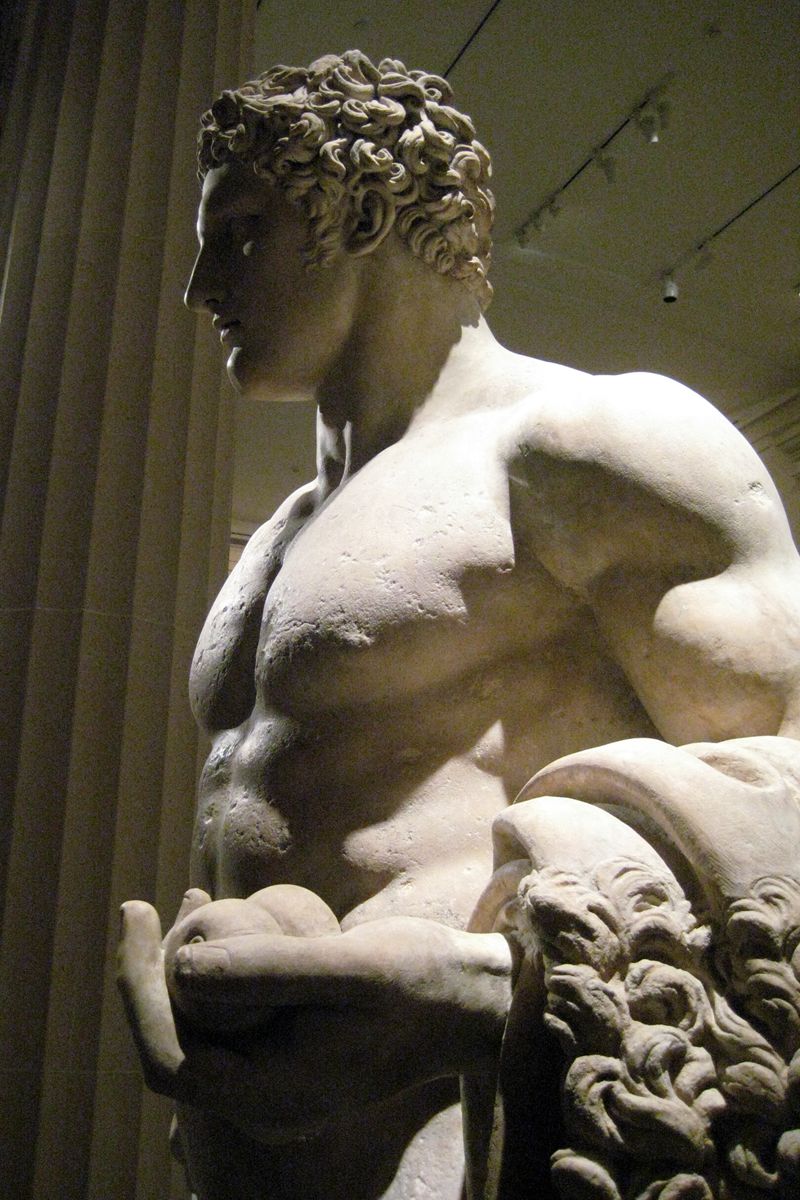 hercules statue details