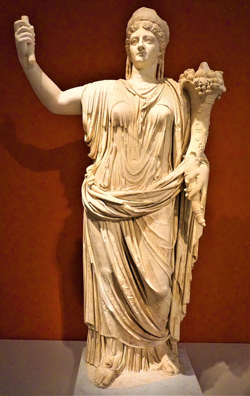 statue of deified empress livia