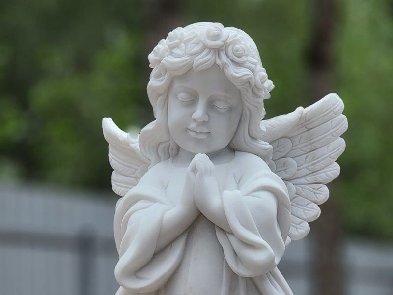 little angel statue details