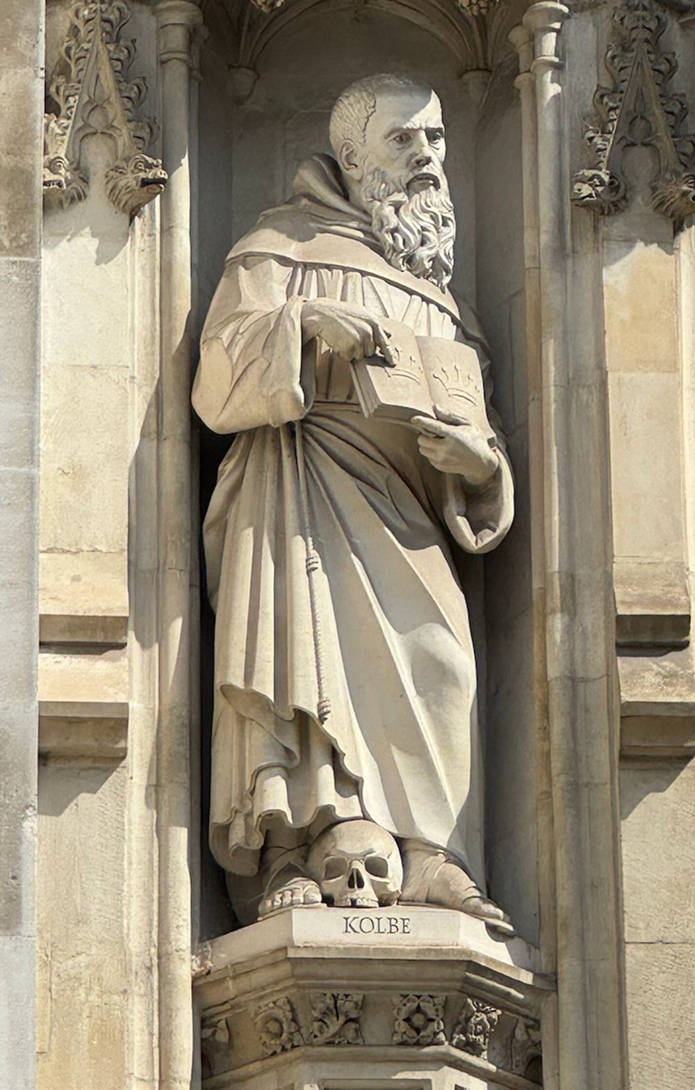 saint maximilian kolbe marble sculpture