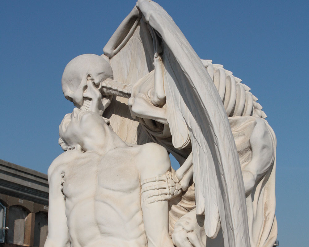 the kiss of death (barcelona, spain)